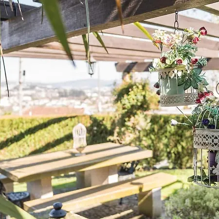 Pequena Casa Rustica Com Piscina *