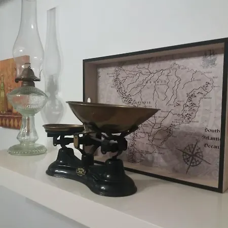 Pequena Casa Rustica Com Piscina