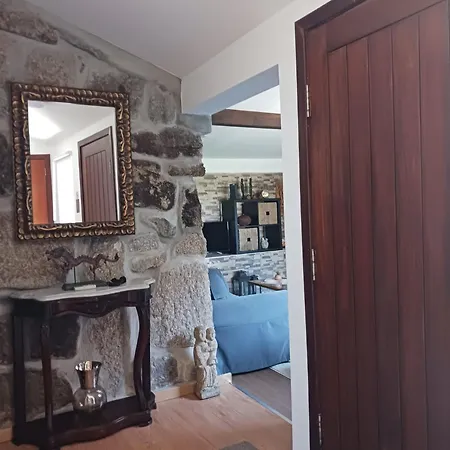 Pequena Casa Rustica Com Piscina Vakantiehuis