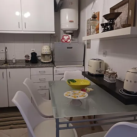 Pequena Casa Rustica Com Piscina Penafiel