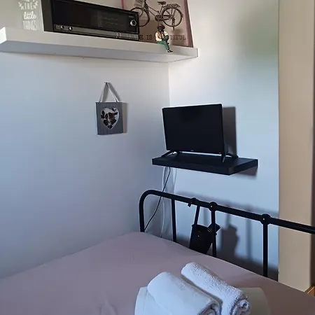 Pequena Casa Rustica Com Piscina Holiday home
