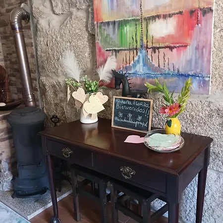 Pequena Casa Rustica Com Piscina * Penafiel