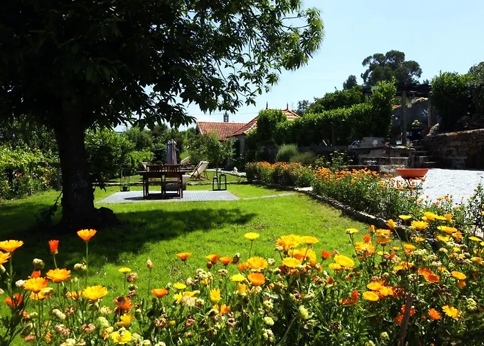 בית נופש Pequena Casa Rustica Com Piscina