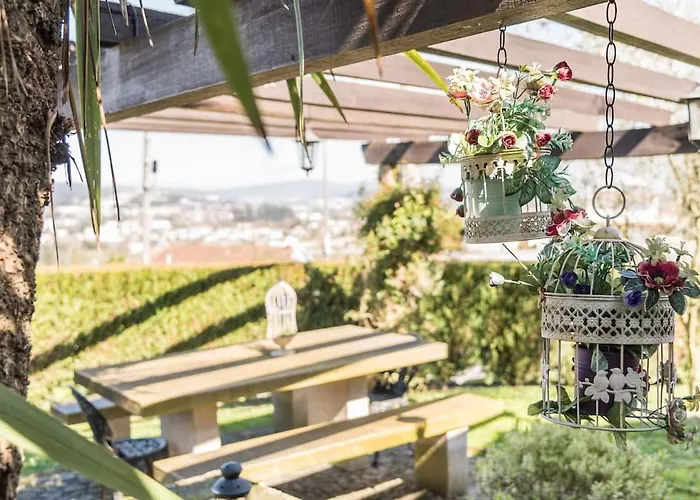 Pequena Casa Rustica Com Piscina *