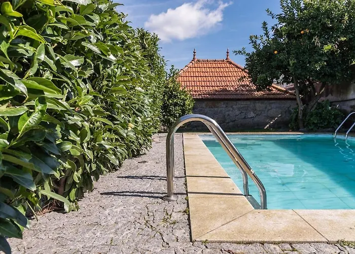 Pequena Casa Rustica Com Piscina Semesterbostad *