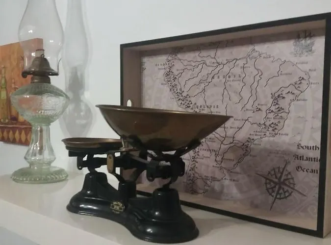 Pequena Casa Rustica Com Piscina