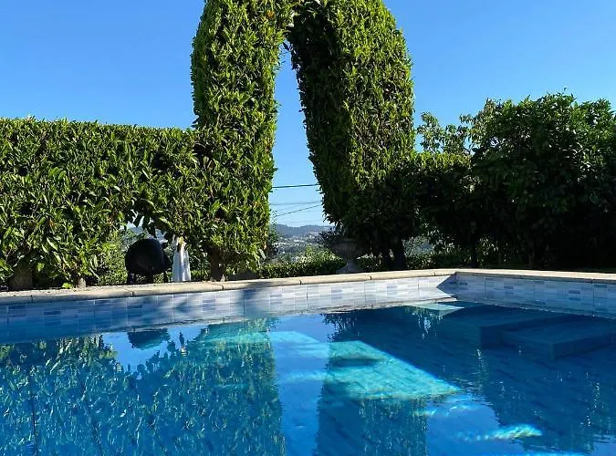 Pequena Casa Rustica Com Piscina Semesterbostad *