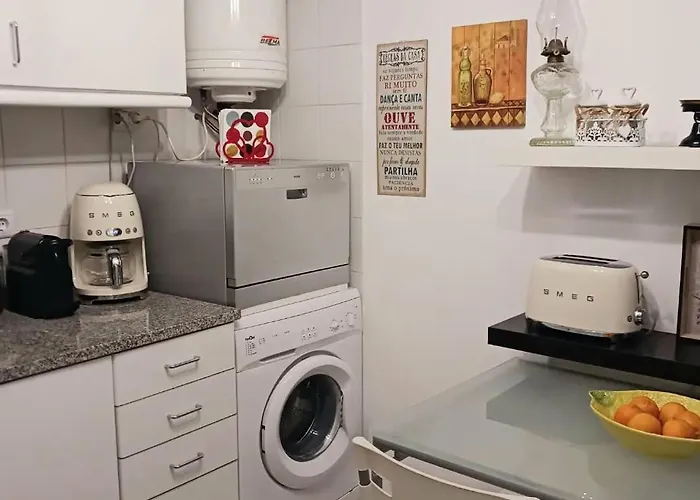 Pequena Casa Rustica Com Piscina