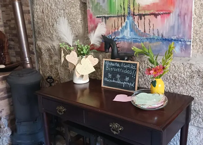 Pequena Casa Rustica Com Piscina * Penafiel